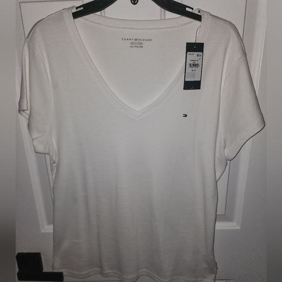 Tommy Hilfiger XL White - Picture 2 of 2